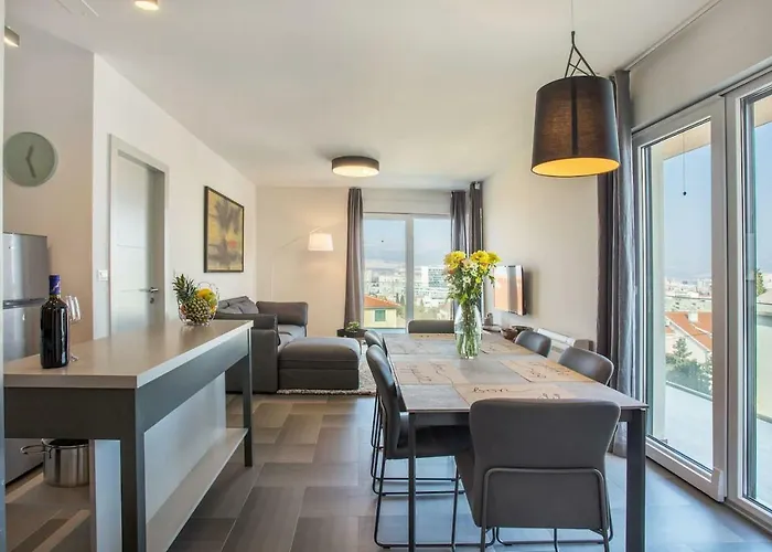 Апартаменти Luxury Marjan - Black Спліт